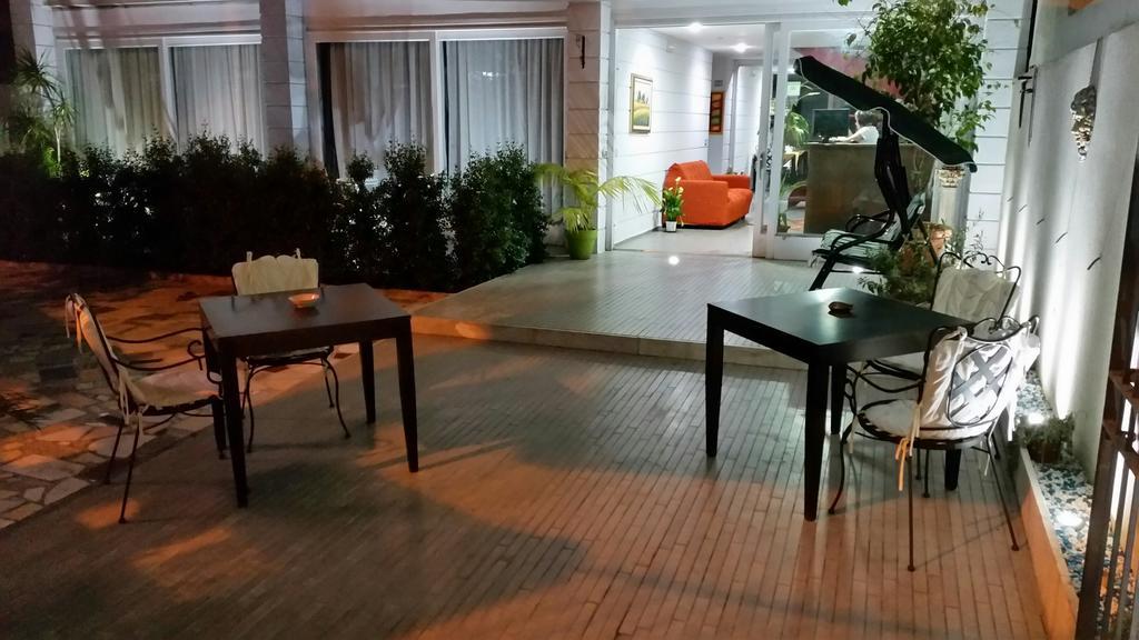 Casa Del Vento Acomodação com café da manhã Roccalumera Exterior foto