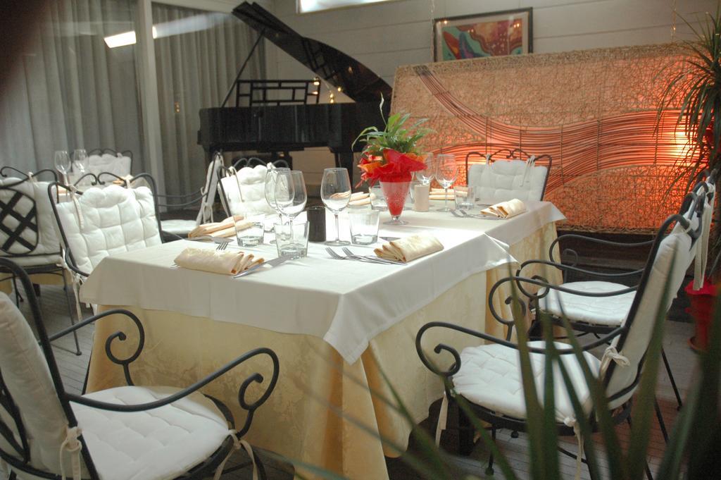 Casa Del Vento Acomodação com café da manhã Roccalumera Exterior foto