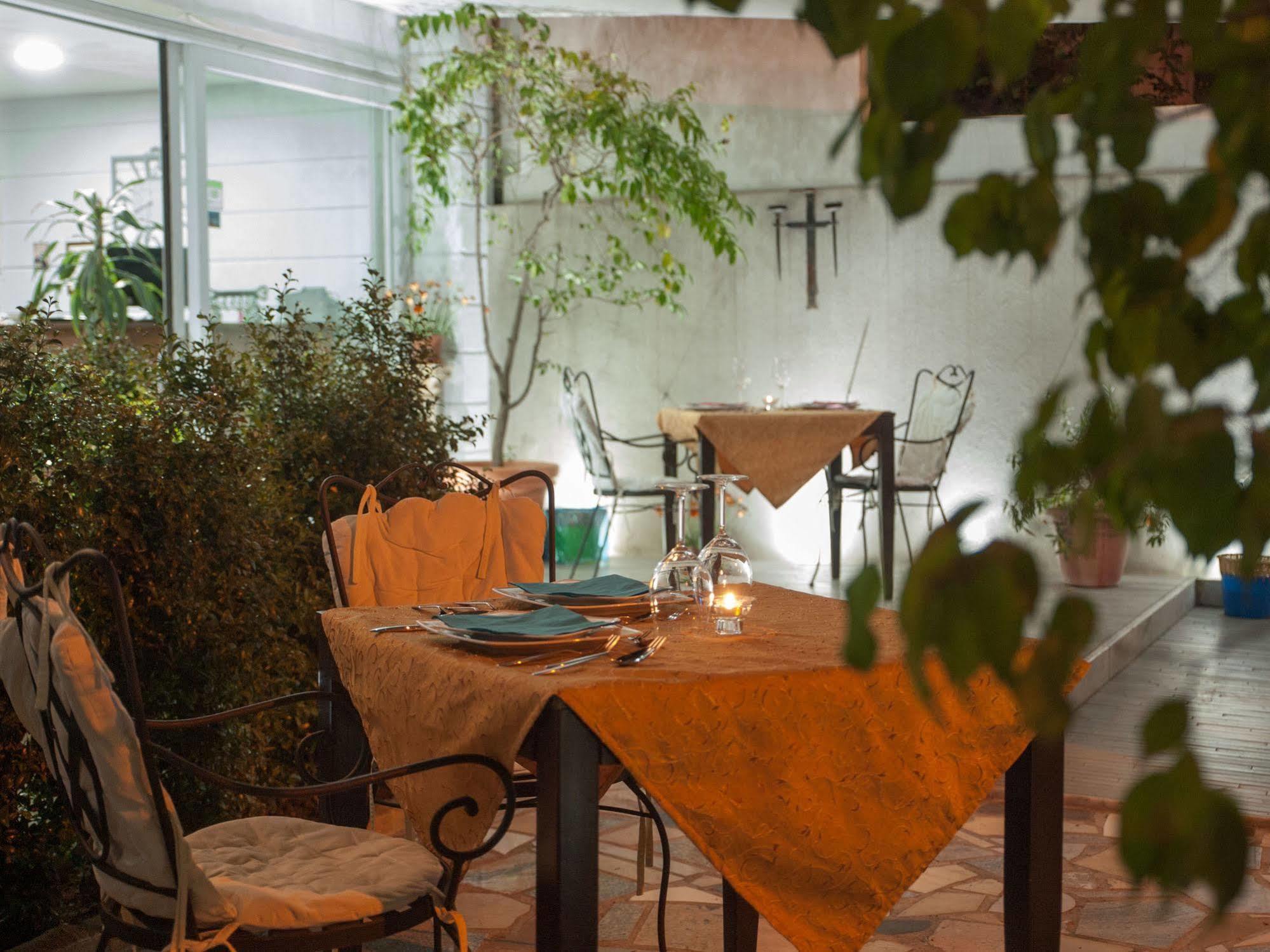 Casa Del Vento Acomodação com café da manhã Roccalumera Exterior foto